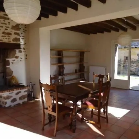 Prázdninový dům Ferme Renovee Avec Verger, 7 Km Du Mans, Cheminee, 4 Chambres, Draps Inclus, Calme Assure - Fr-1-410-251