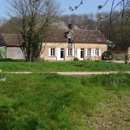 Ferme Renovee Avec Verger, 7 Km Du Mans, Cheminee, 4 Chambres, Draps Inclus, Calme Assure Country house